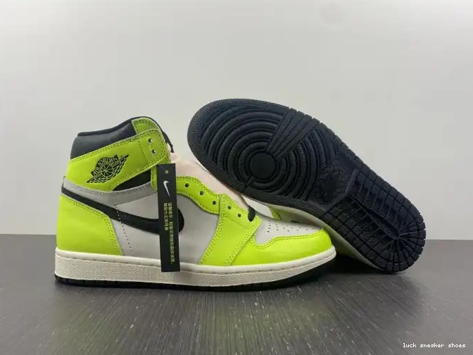 Rep LUCY Jordan Air 1 High OG 555088-702 Volt 0526
